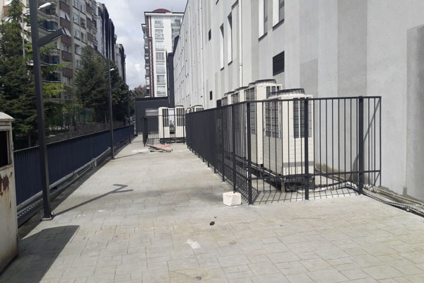 Bina Korkuluğu